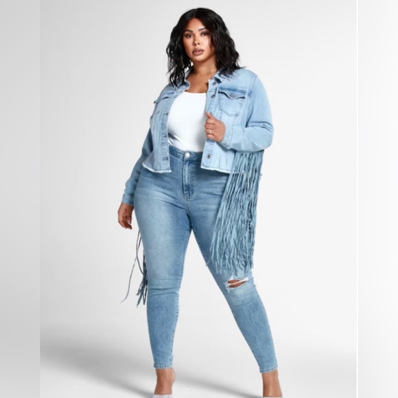 NWT Fashion to Figure Ruthie Fringe Denim Trucker Jacket. Plus size 2 avail - Picture 2 of 16